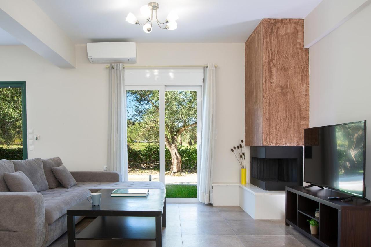 Anthemis Luxury Villas Kariotai ภายนอก รูปภาพ
