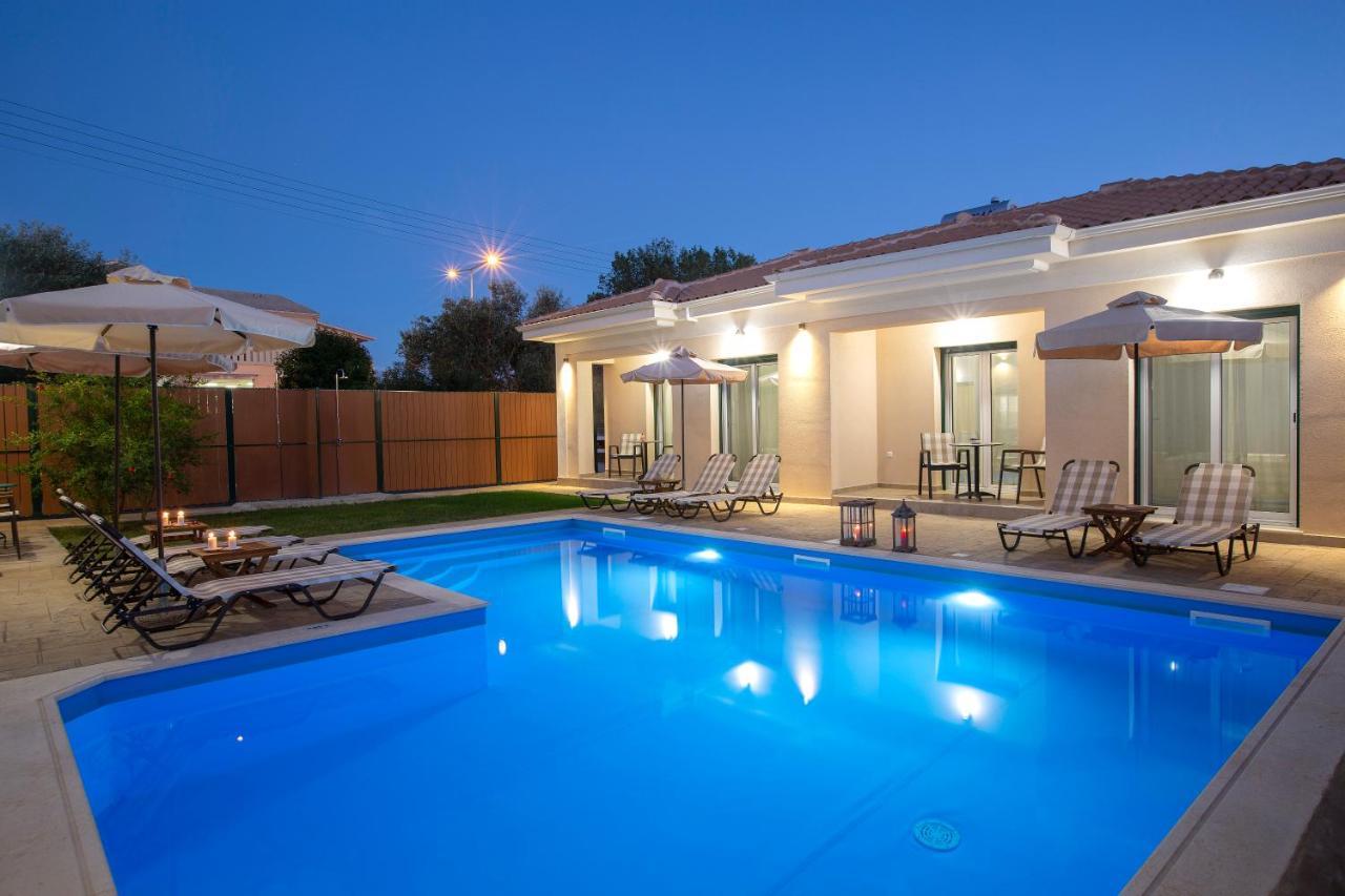 Anthemis Luxury Villas Kariotai ภายนอก รูปภาพ